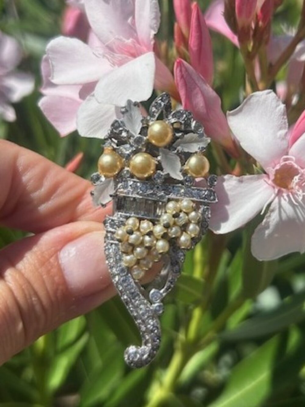 RALPH DEROSA Silver Rhinestone Pearl Dress/Fur CLIP BROOCH